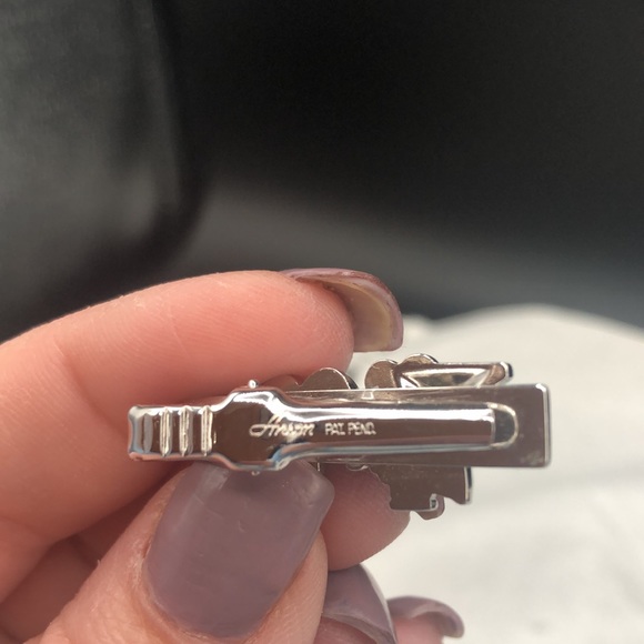 Vintage LNC Signed Anson Silver tone Train Tie Clip and and Cuff Link Set - Picture 6 of 7